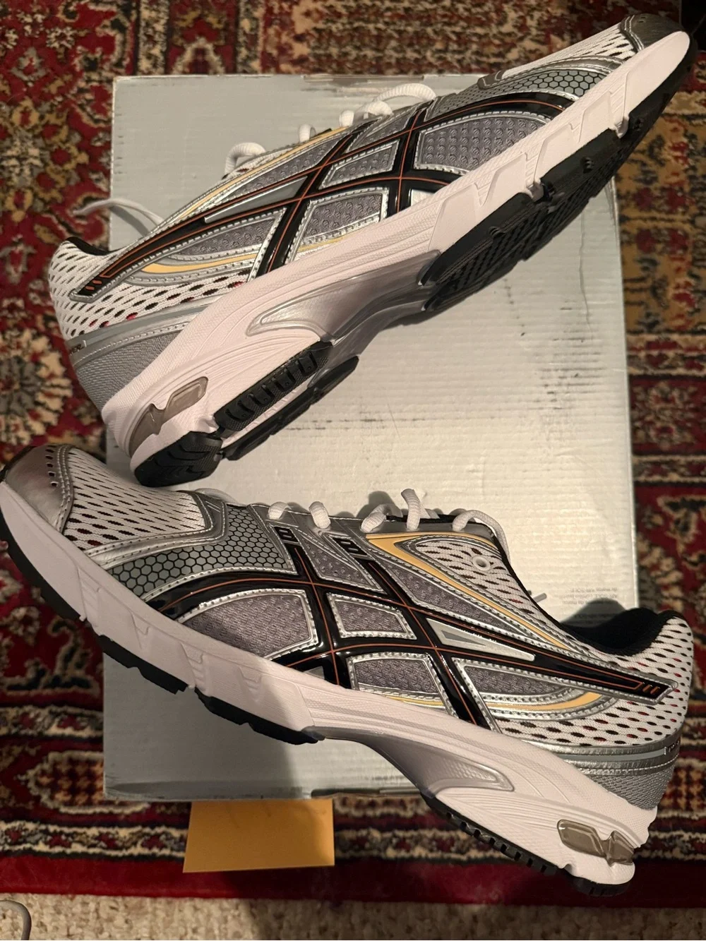 ASICS DS Trainer White Silver Athletic Running Shoes with Black and Gold Accents